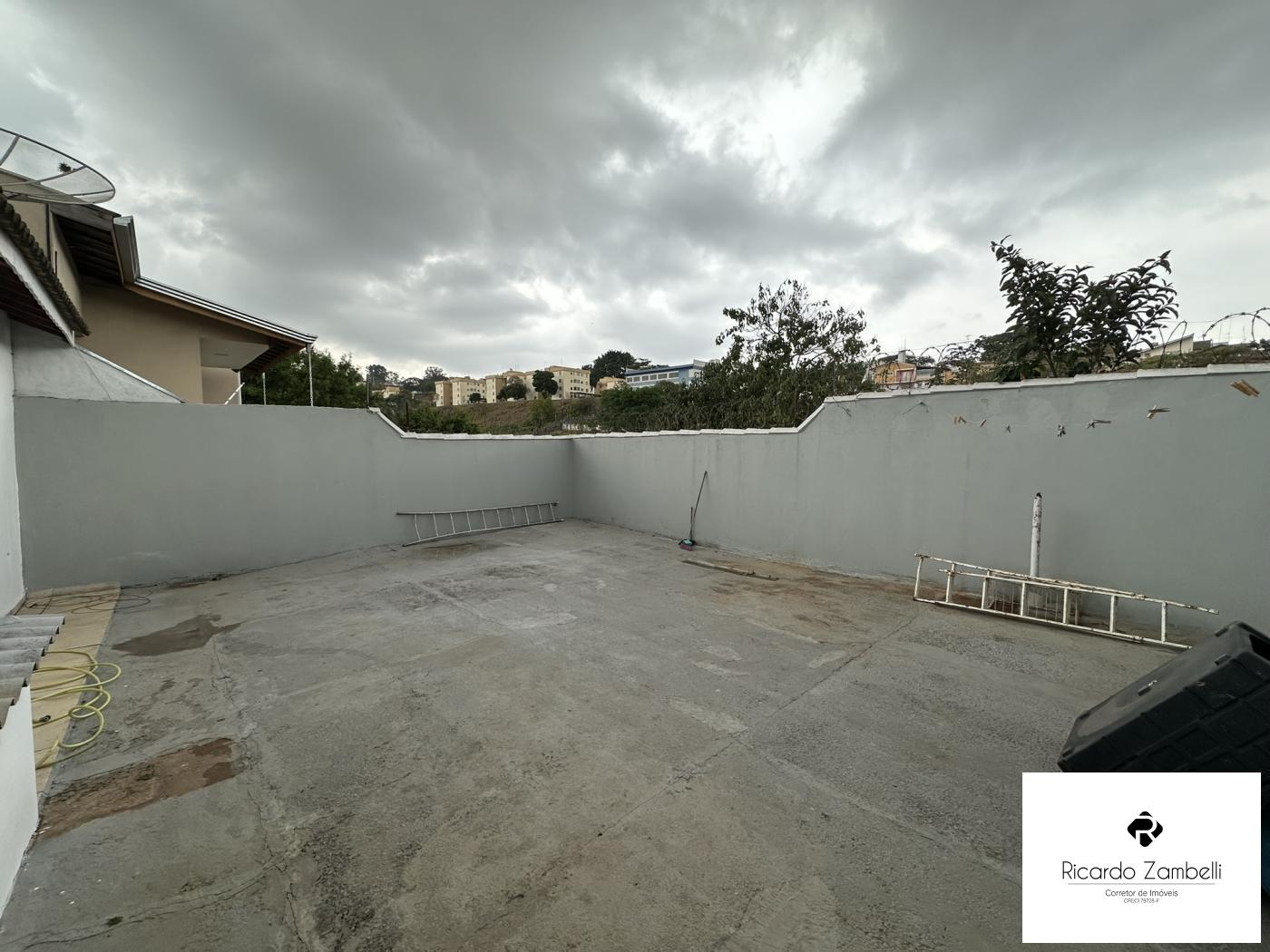 Casa à venda com 3 quartos, 250m² - Foto 25