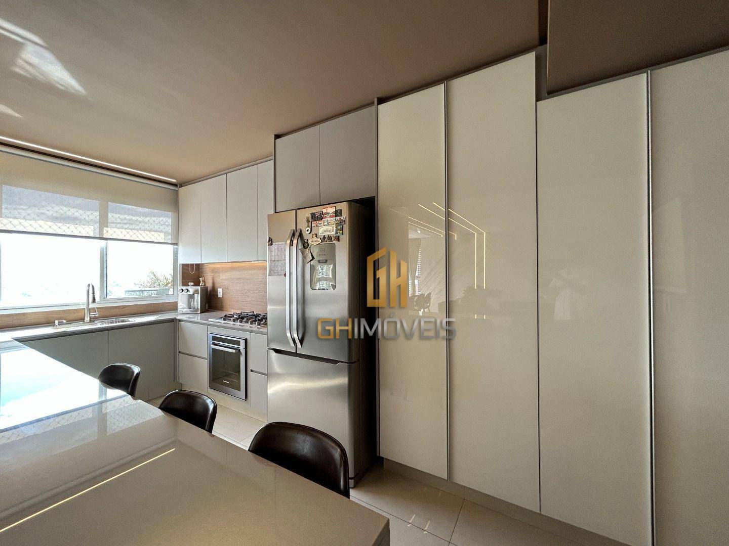 Apartamento à venda com 3 quartos, 155m² - Foto 32