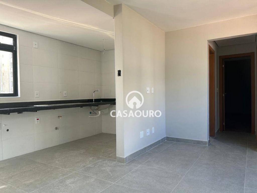 Apartamento à venda com 2 quartos, 64m² - Foto 2