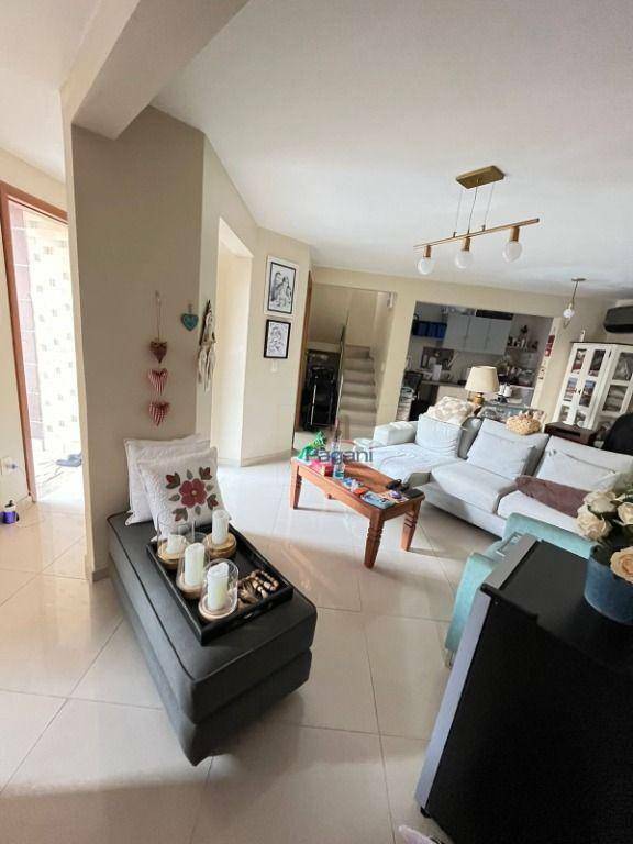 Casa à venda com 2 quartos, 69m² - Foto 6