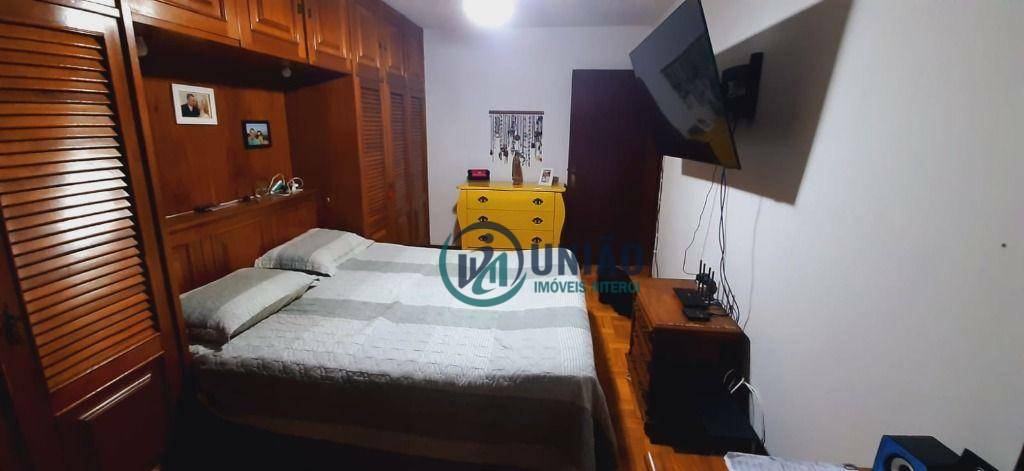 Apartamento à venda com 3 quartos, 140m² - Foto 15