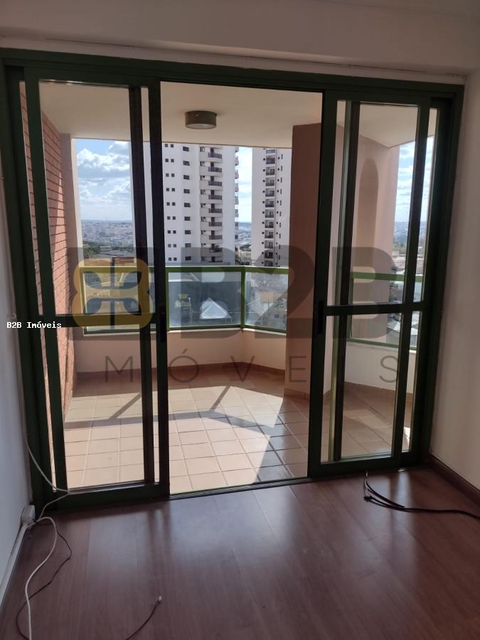 Apartamento à venda com 3 quartos, 128m² - Foto 4