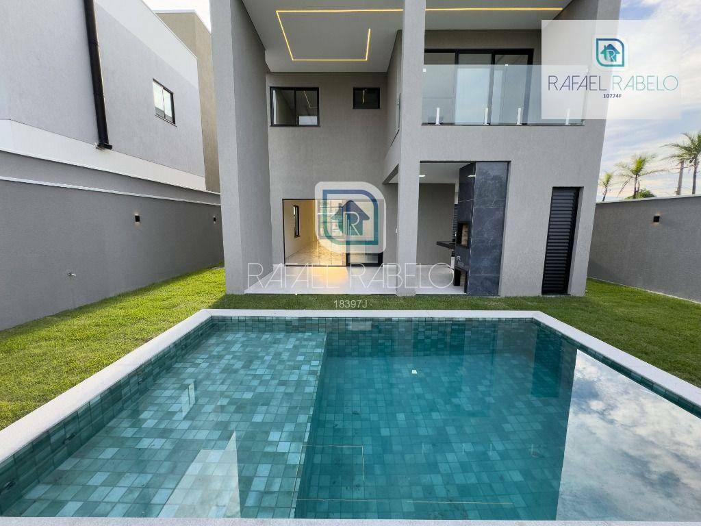 Casa de Condomínio à venda com 4 quartos, 258m² - Foto 1