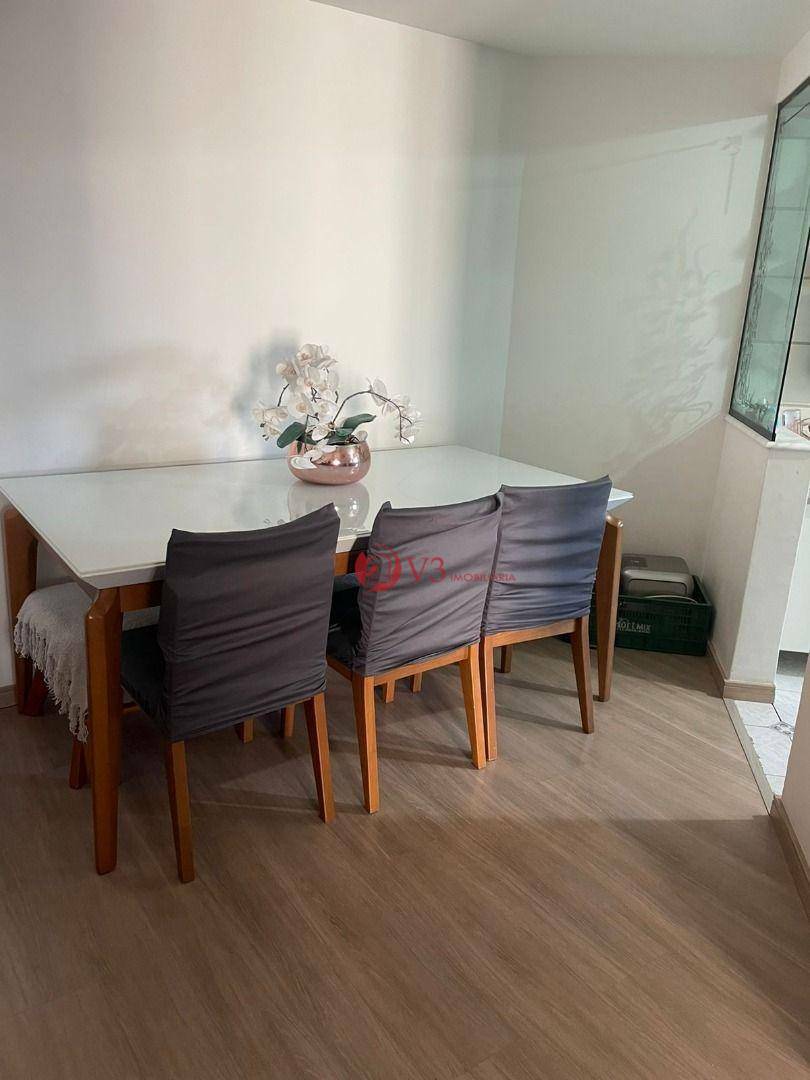 Apartamento à venda com 2 quartos, 70m² - Foto 1