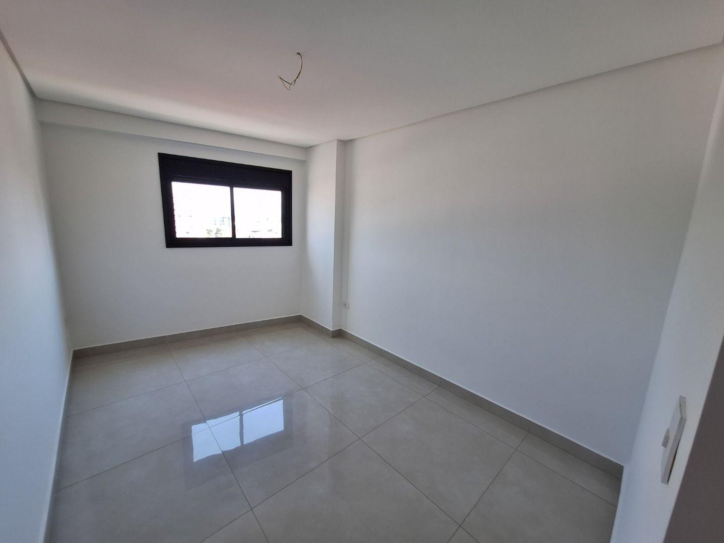 Apartamento à venda com 2 quartos, 73m² - Foto 6