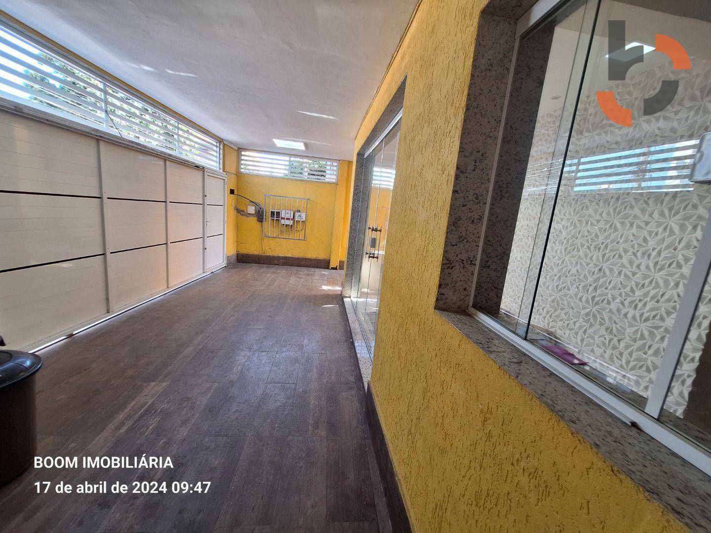 Casa à venda com 3 quartos, 290m² - Foto 5