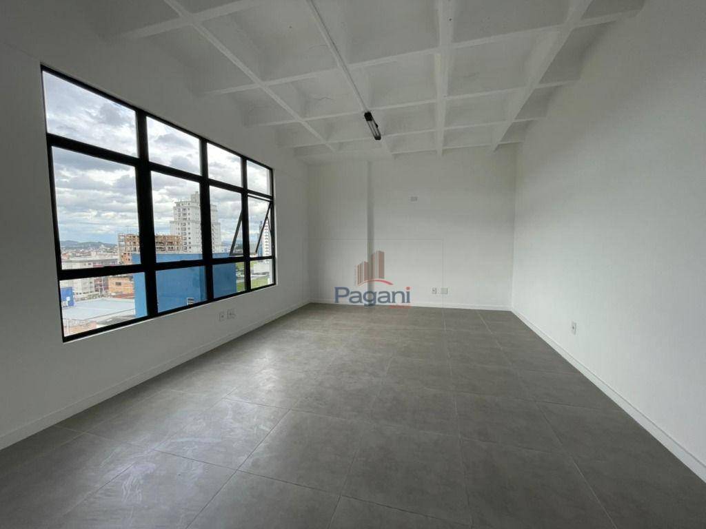 Sala-Conjunto, 27 m² - Foto 1