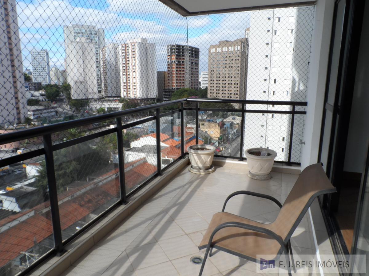 Apartamento à venda com 3 quartos, 180m² - Foto 2