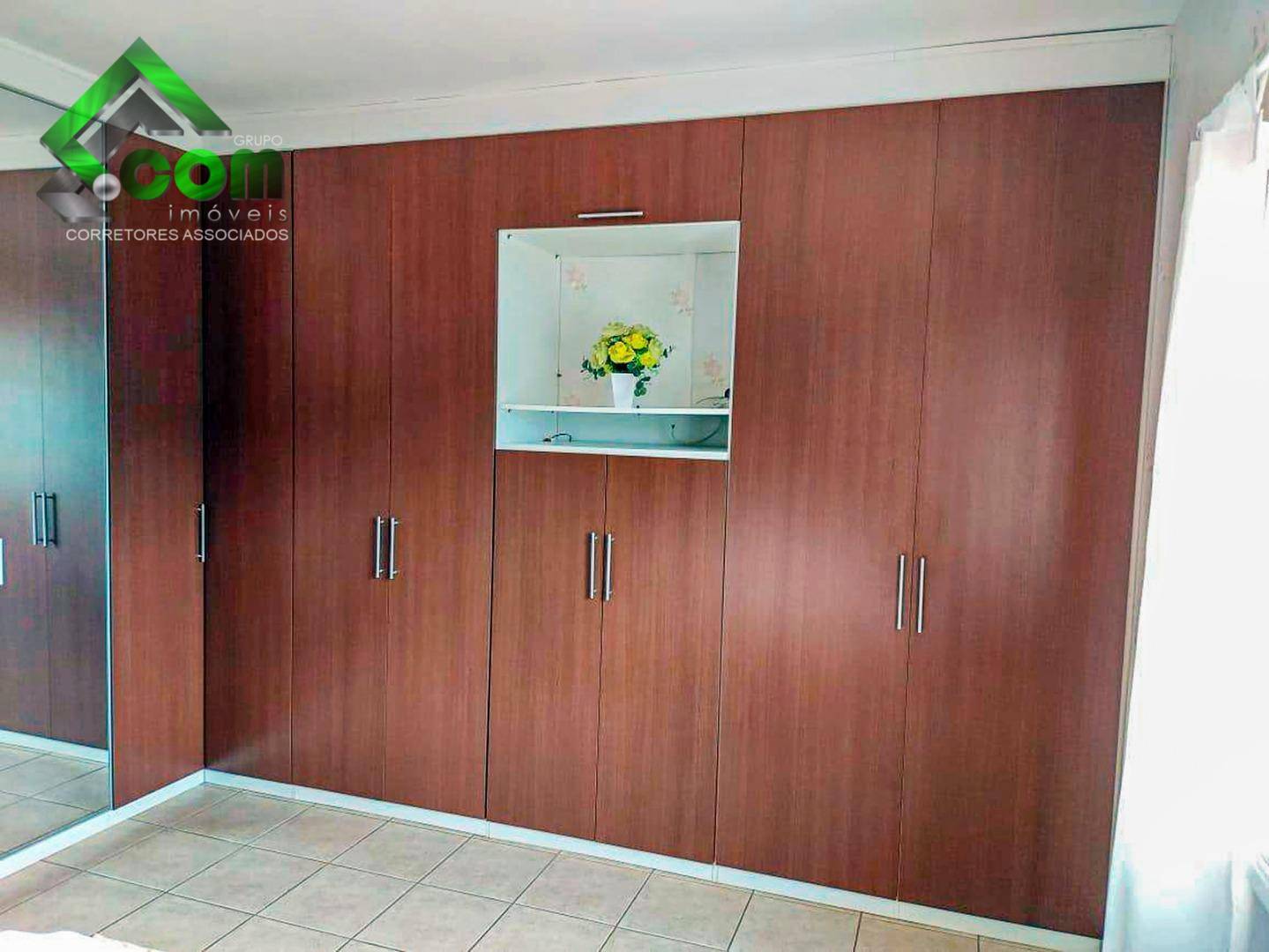 Casa à venda com 3 quartos, 240m² - Foto 35