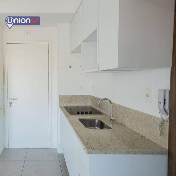 Apartamento à venda com 2 quartos, 67m² - Foto 13