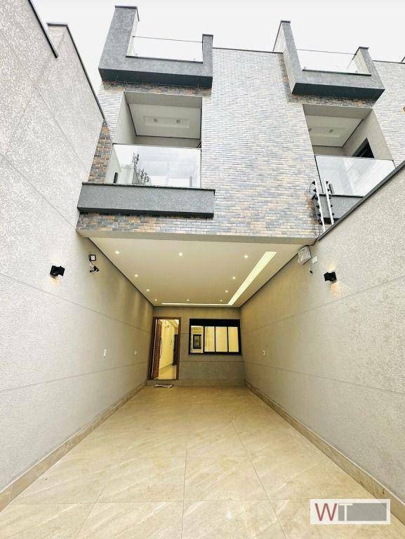 Casa à venda com 4 quartos, 160m² - Foto 1