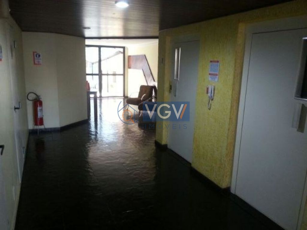 Apartamento à venda com 2 quartos, 57m² - Foto 10