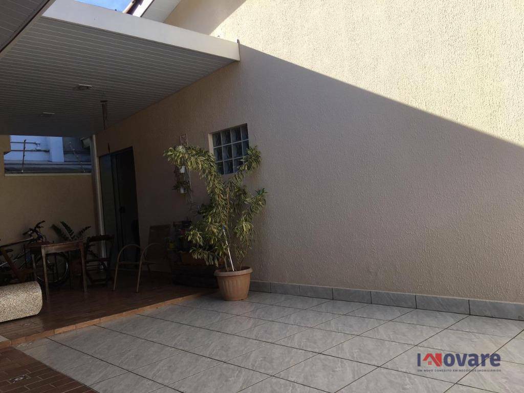 Casa à venda com 3 quartos, 160m² - Foto 10