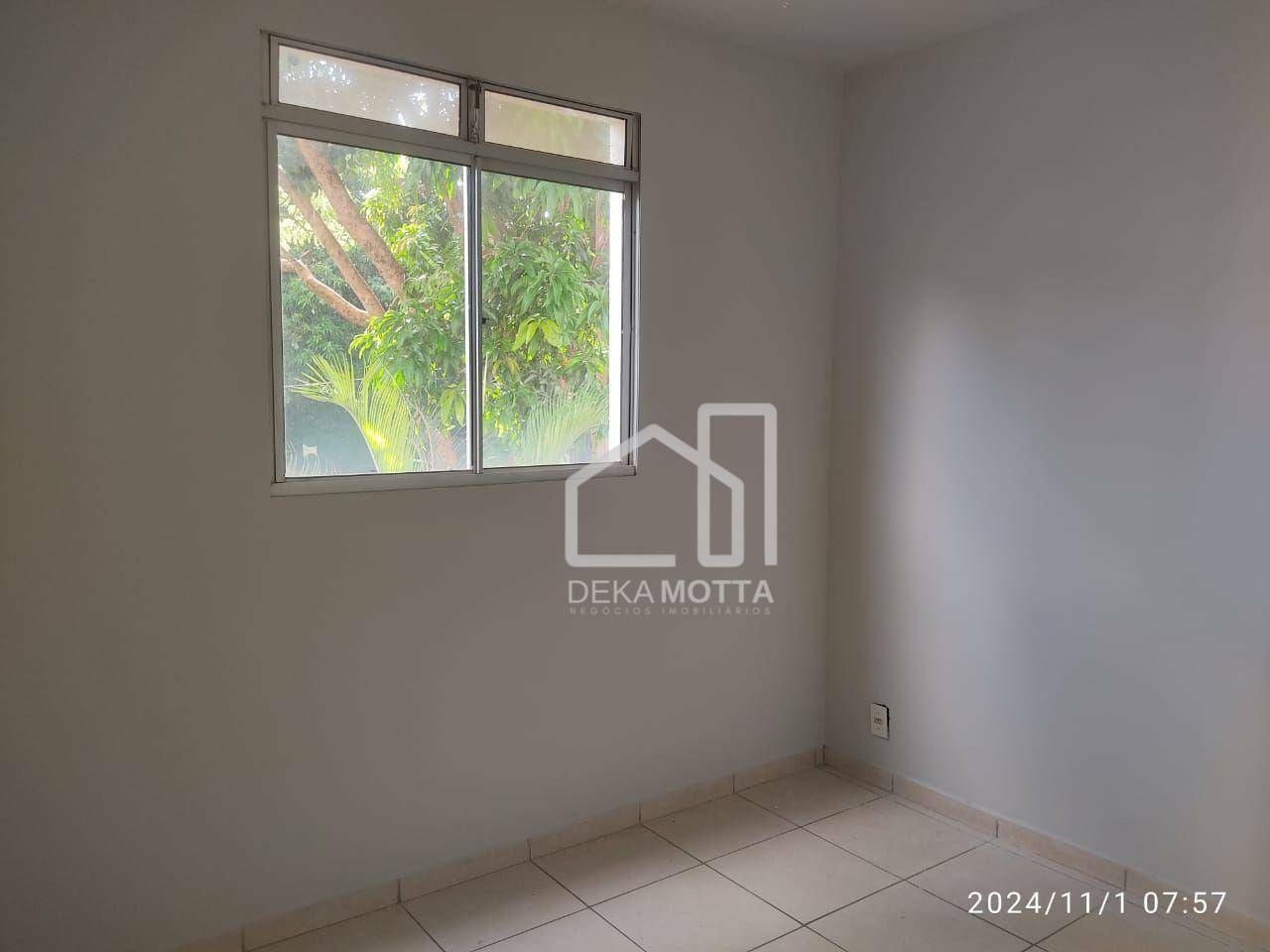 Apartamento à venda com 2 quartos, 45m² - Foto 2