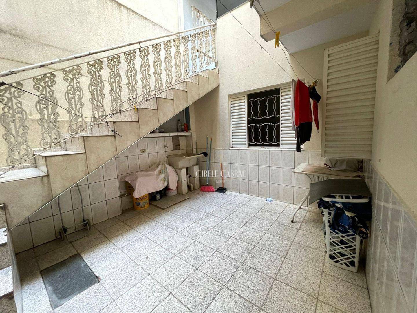 Casa à venda com 4 quartos, 320m² - Foto 48