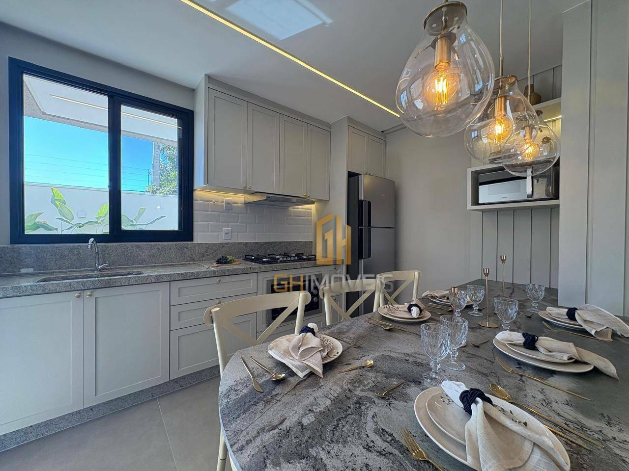 Sobrado à venda com 3 quartos, 151m² - Foto 1