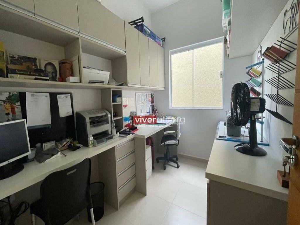 Casa à venda com 3 quartos, 240m² - Foto 20