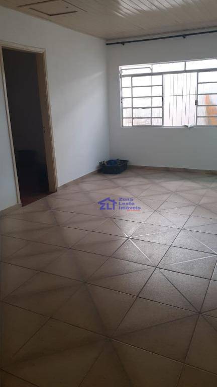 Casa à venda com 4 quartos, 200m² - Foto 13