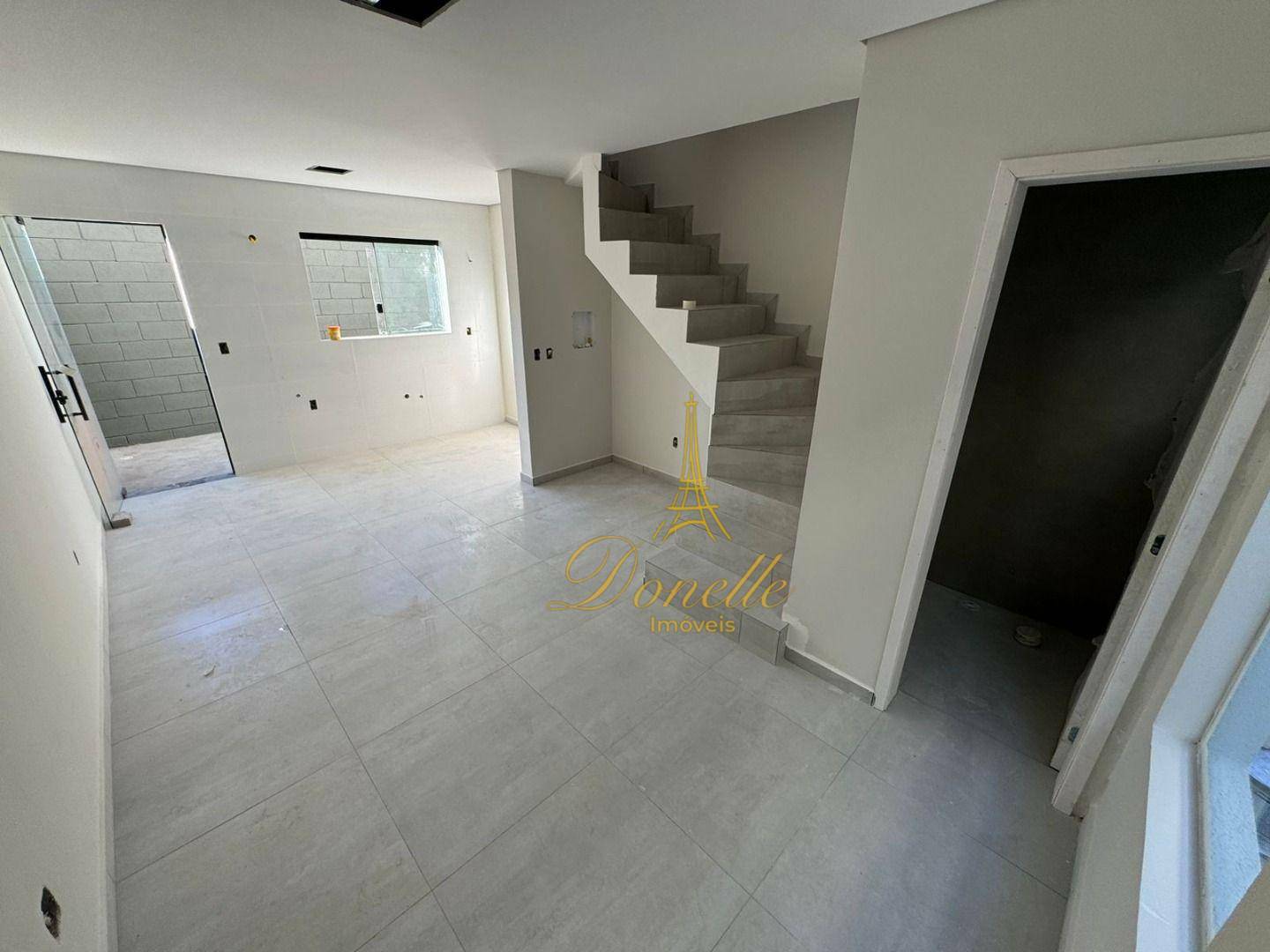 Casa à venda com 2 quartos, 53m² - Foto 9