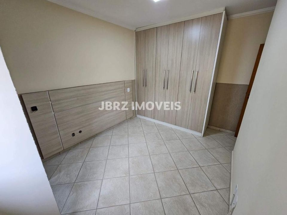 Casa à venda com 2 quartos, 109m² - Foto 9