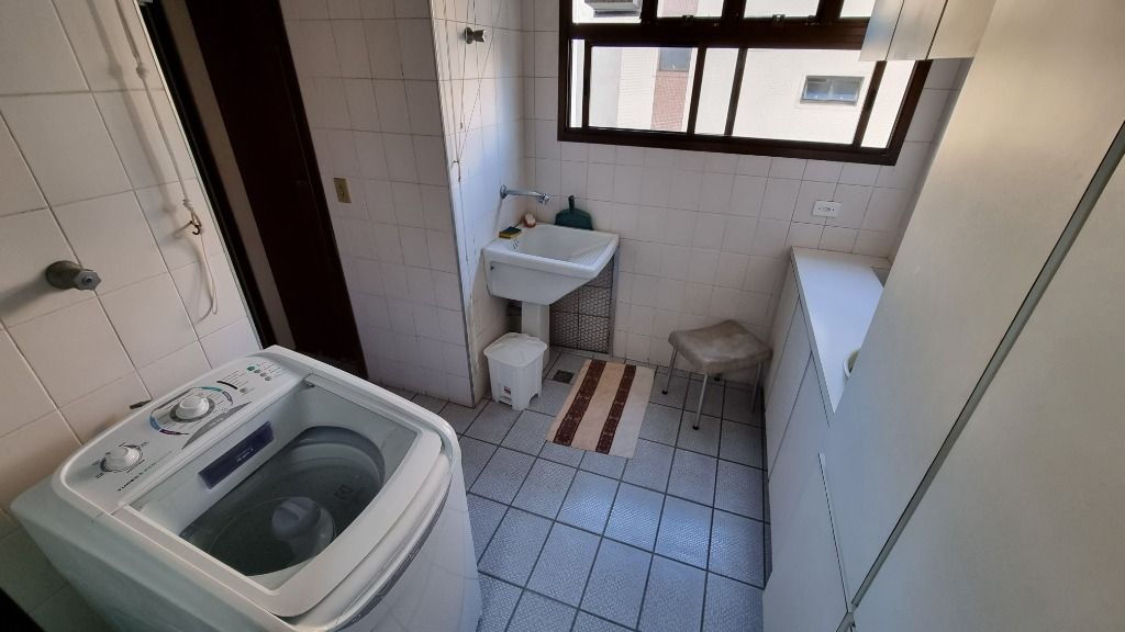 Apartamento à venda com 3 quartos, 140m² - Foto 19