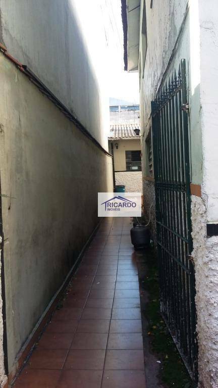 Sobrado à venda com 3 quartos, 200m² - Foto 6