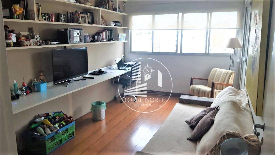 Apartamento à venda com 4 quartos, 240m² - Foto 7