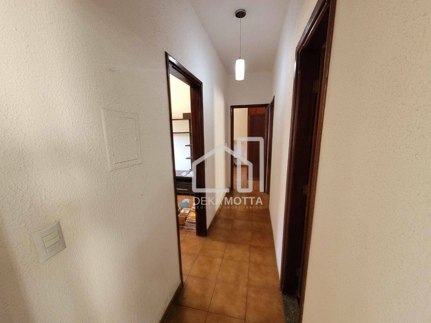 Casa à venda com 3 quartos, 251m² - Foto 10