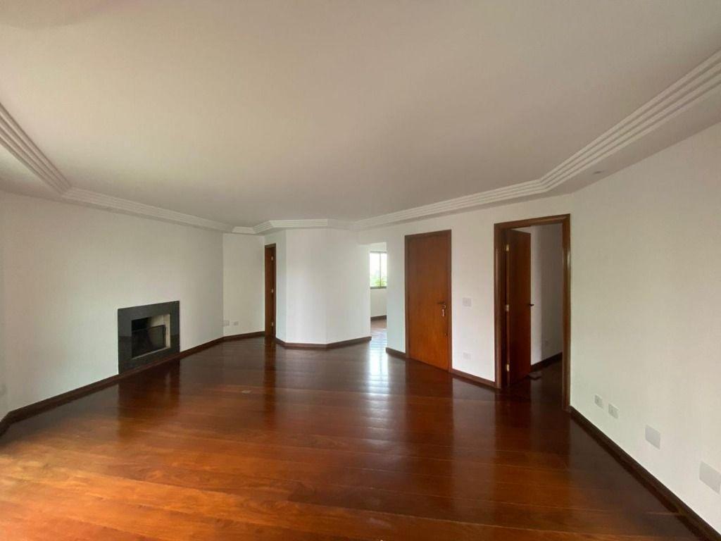 Apartamento à venda com 3 quartos, 157m² - Foto 1