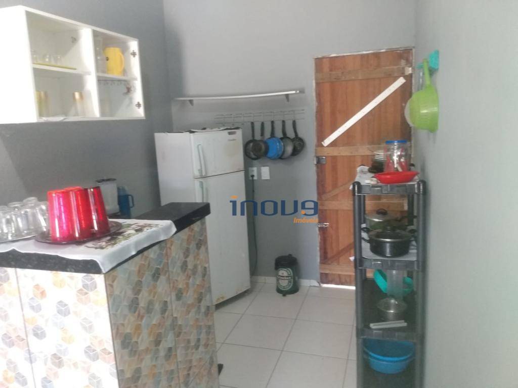 Casa à venda com 2 quartos, 90m² - Foto 17