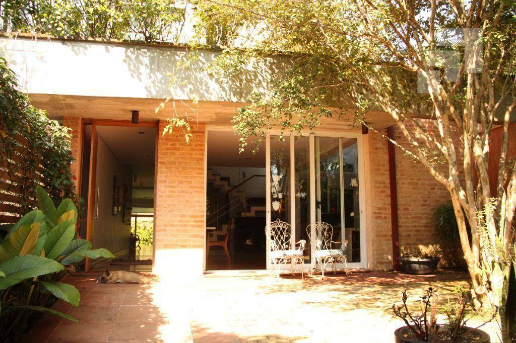 Sobrado à venda com 4 quartos, 540m² - Foto 10
