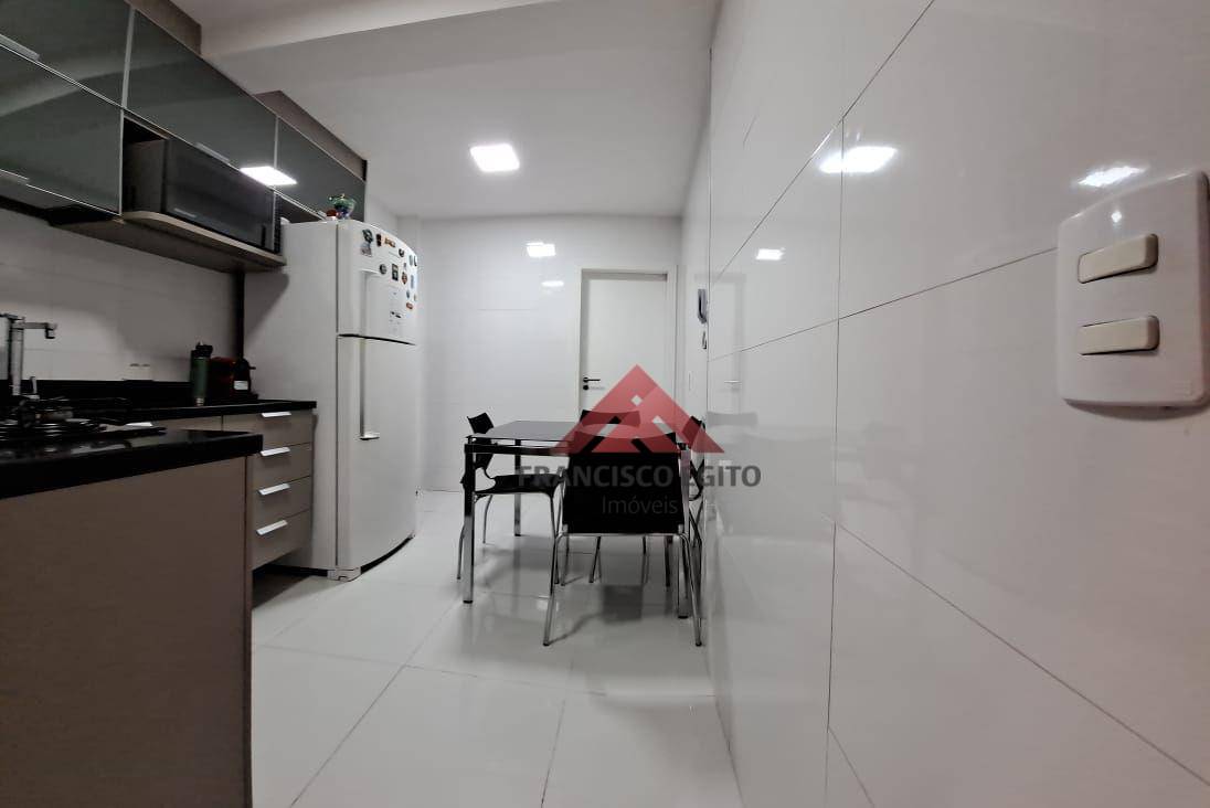 Casa à venda com 2 quartos, 66m² - Foto 2