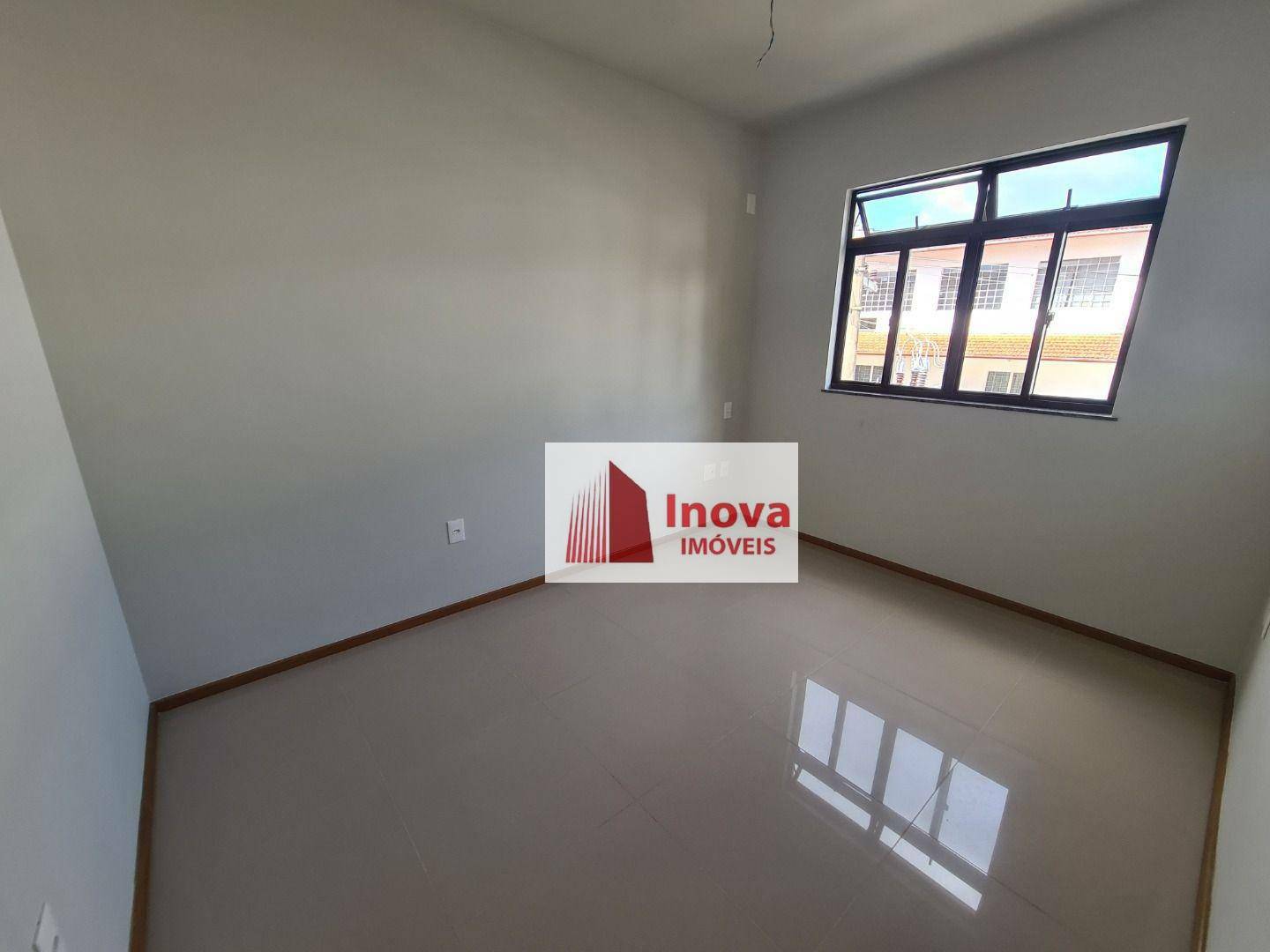 Apartamento à venda com 2 quartos, 75m² - Foto 12