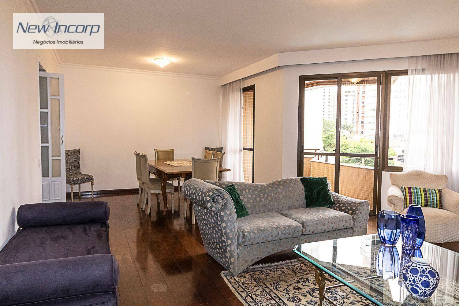 Apartamento à venda com 4 quartos, 188m² - Foto 1