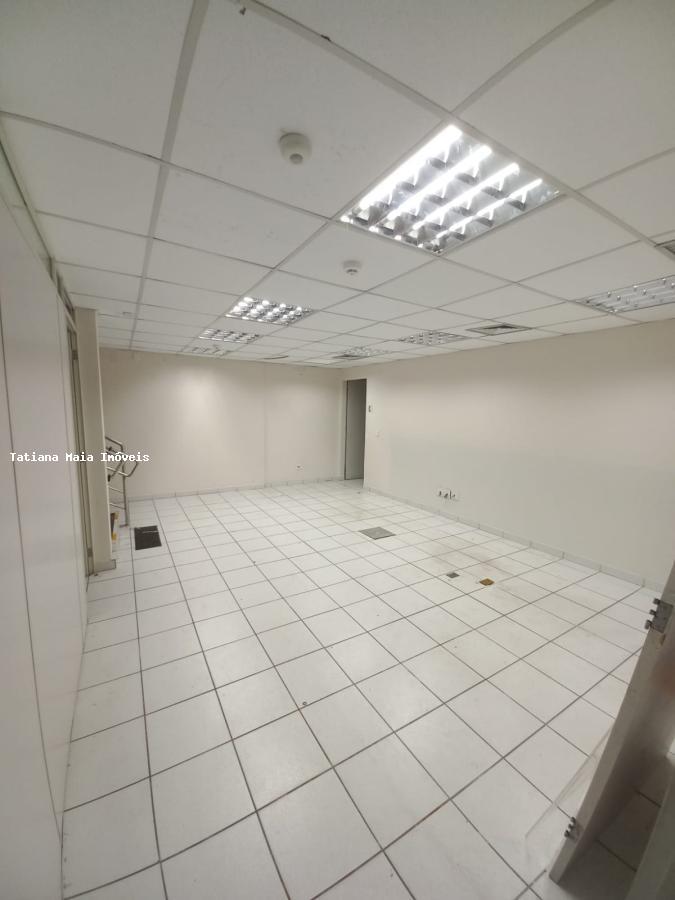 Prédio Inteiro para alugar, 1200m² - Foto 14