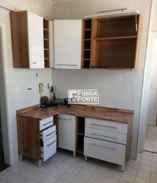 Apartamento à venda com 3 quartos, 180m² - Foto 6