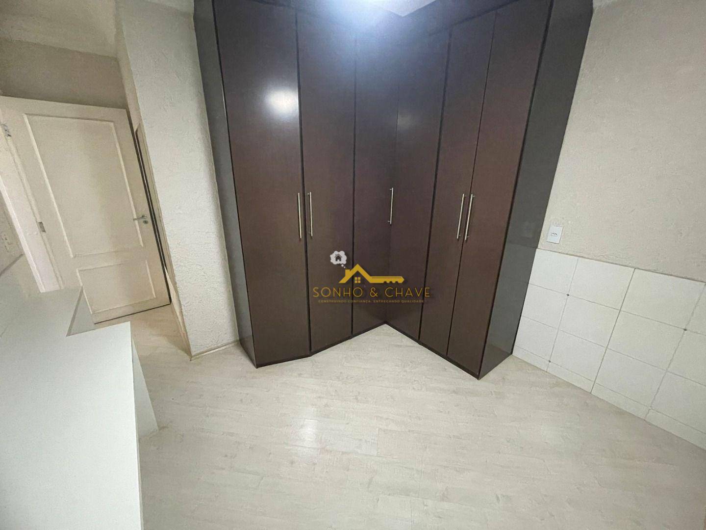 Apartamento à venda e aluguel com 3 quartos, 108m² - Foto 12