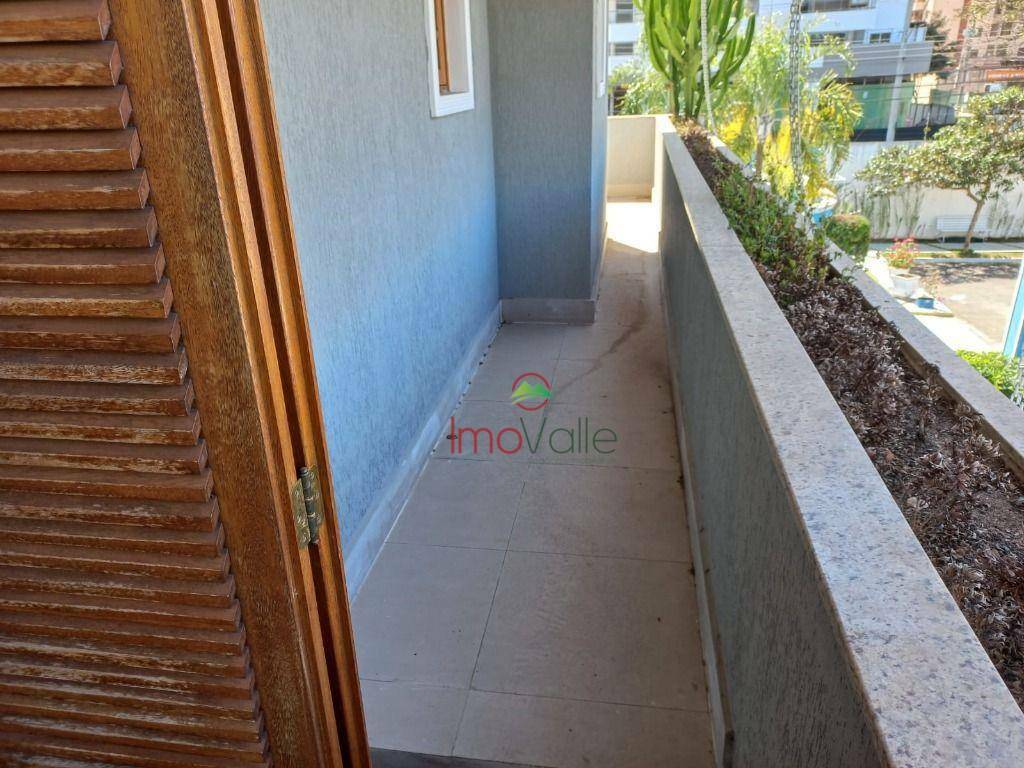 Casa de Condomínio à venda com 4 quartos, 360m² - Foto 39