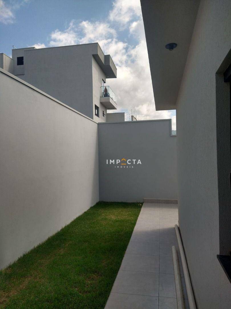 Casa à venda com 2 quartos, 80m² - Foto 12