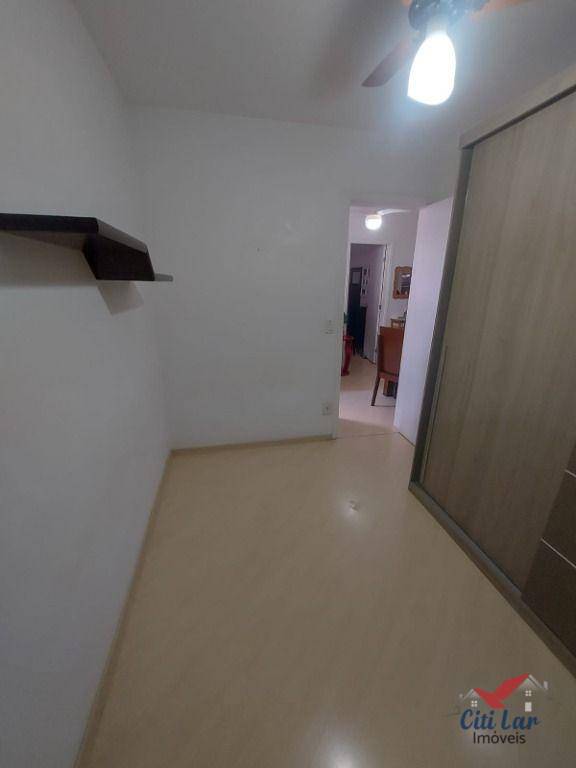 Apartamento à venda com 3 quartos, 50m² - Foto 17