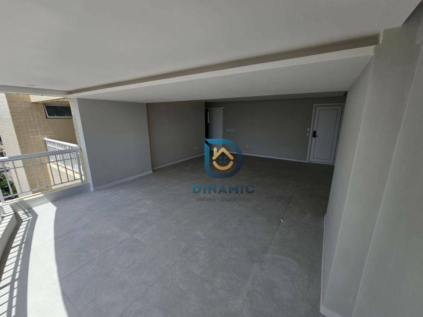 Apartamento à venda com 3 quartos, 144m² - Foto 18
