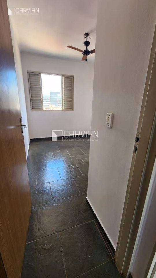 Apartamento à venda com 3 quartos, 127m² - Foto 3