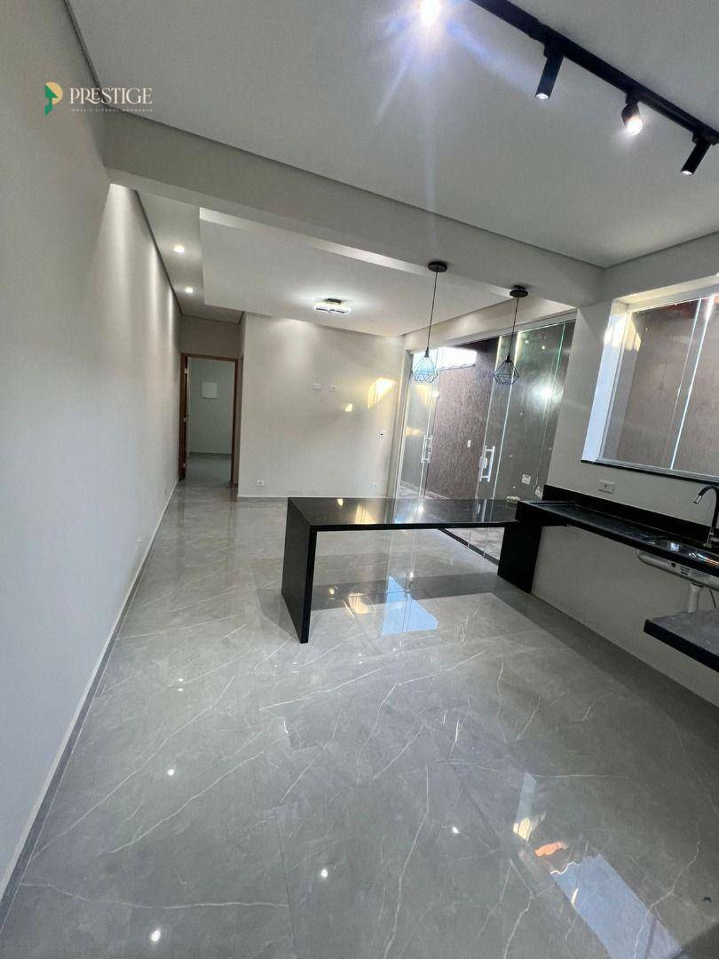 Casa à venda com 2 quartos, 65m² - Foto 12