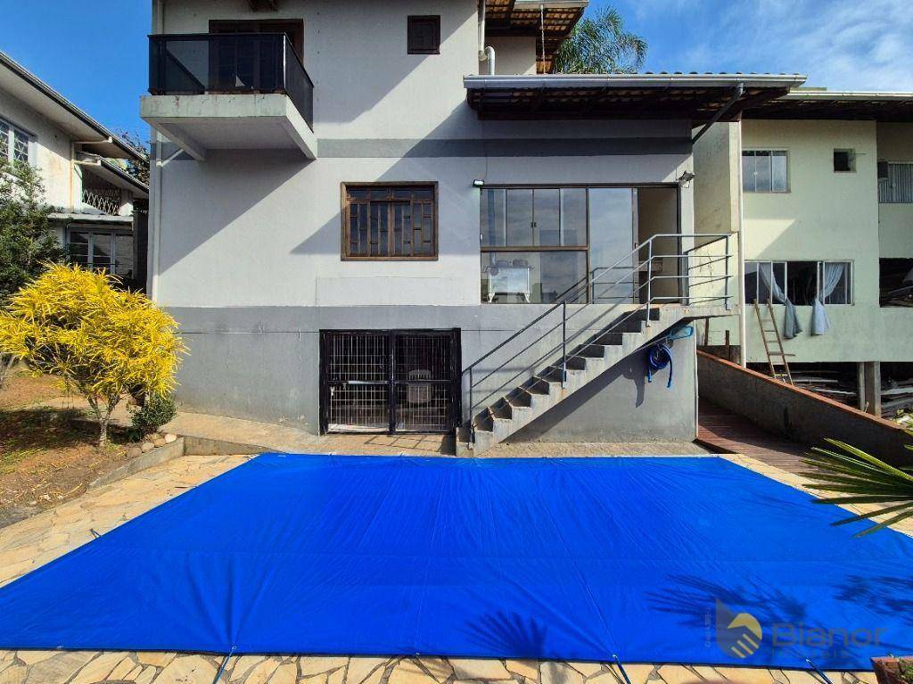 Casa à venda e aluguel com 3 quartos, 208m² - Foto 23