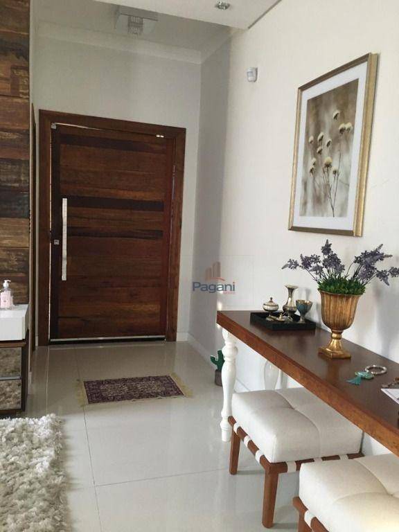 Casa de Condomínio à venda com 3 quartos, 240m² - Foto 26