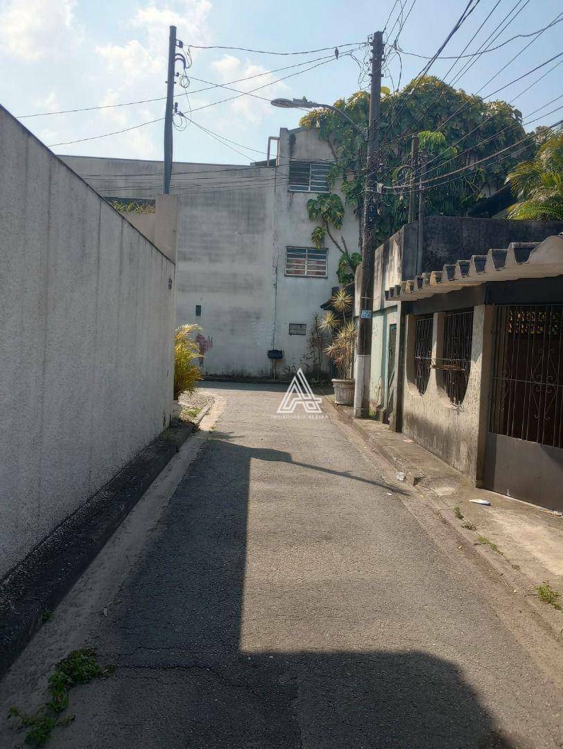 Casa para alugar com 2 quartos, 175M2 - Foto 2