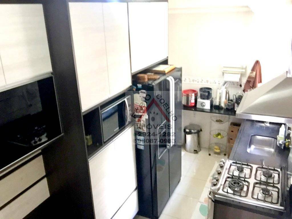 Apartamento à venda com 3 quartos, 90m² - Foto 11