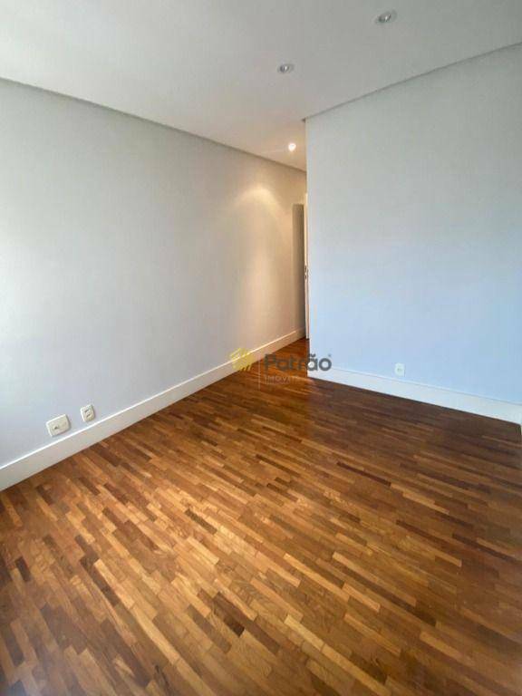 Apartamento à venda com 3 quartos, 138m² - Foto 21