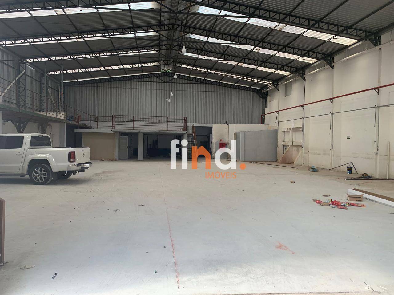 Depósito-Galpão-Armazém para alugar, 1350m² - Foto 5