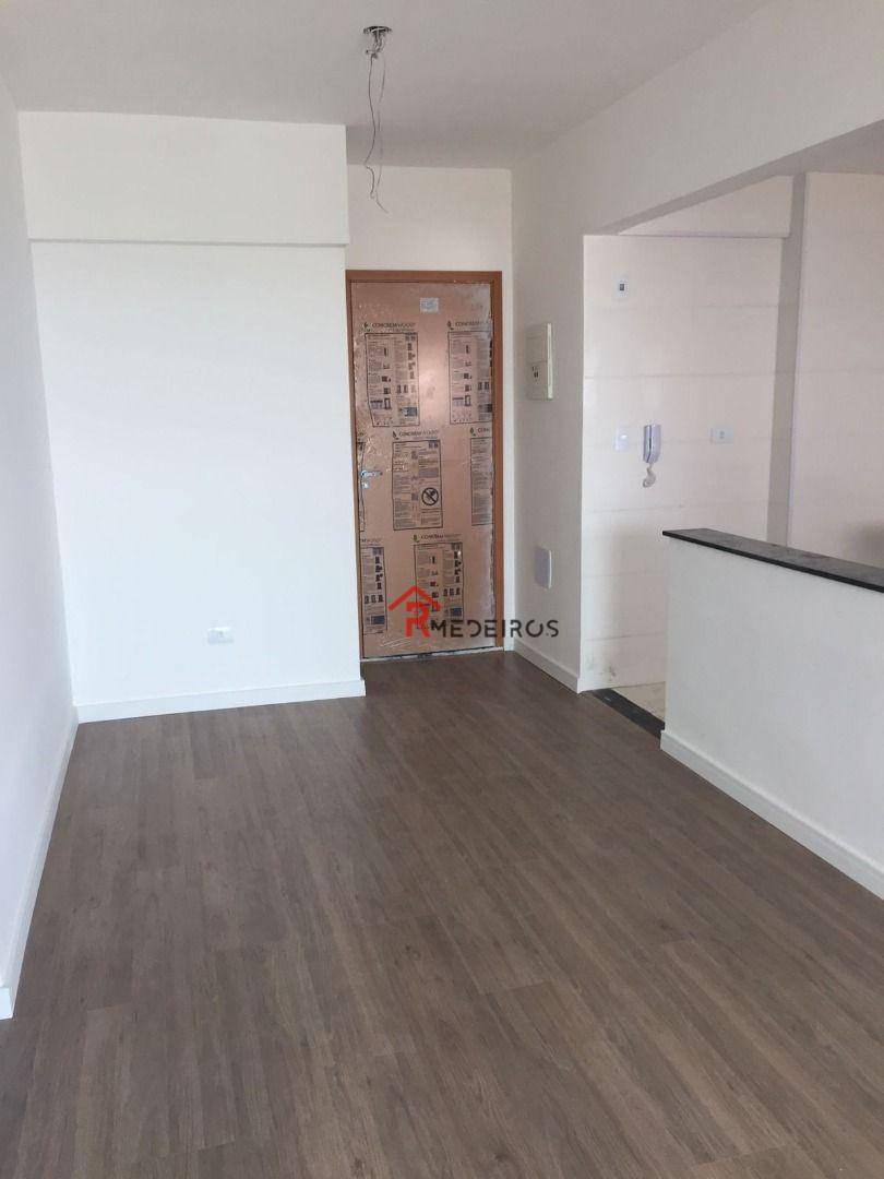 Apartamento à venda com 2 quartos, 74m² - Foto 3